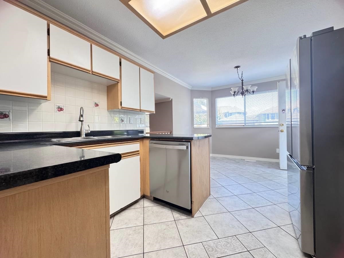 2309 Kensington Crescent, Port Coquitlam, BC, V3C 5N2 - 5