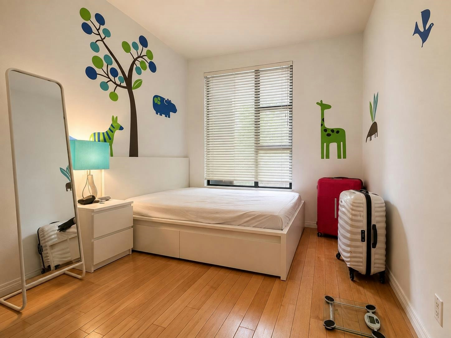 22** W 12th Avenue, Vancouver, BC, V6K 4T5 - 5