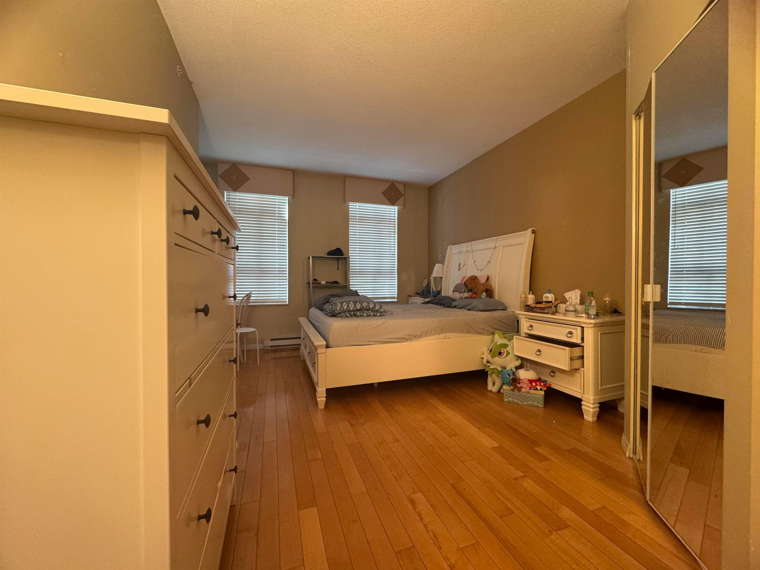 22** W 12th Avenue, Vancouver, BC, V6K 4T5 - 3