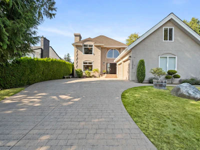 13473 14 Avenue - 2