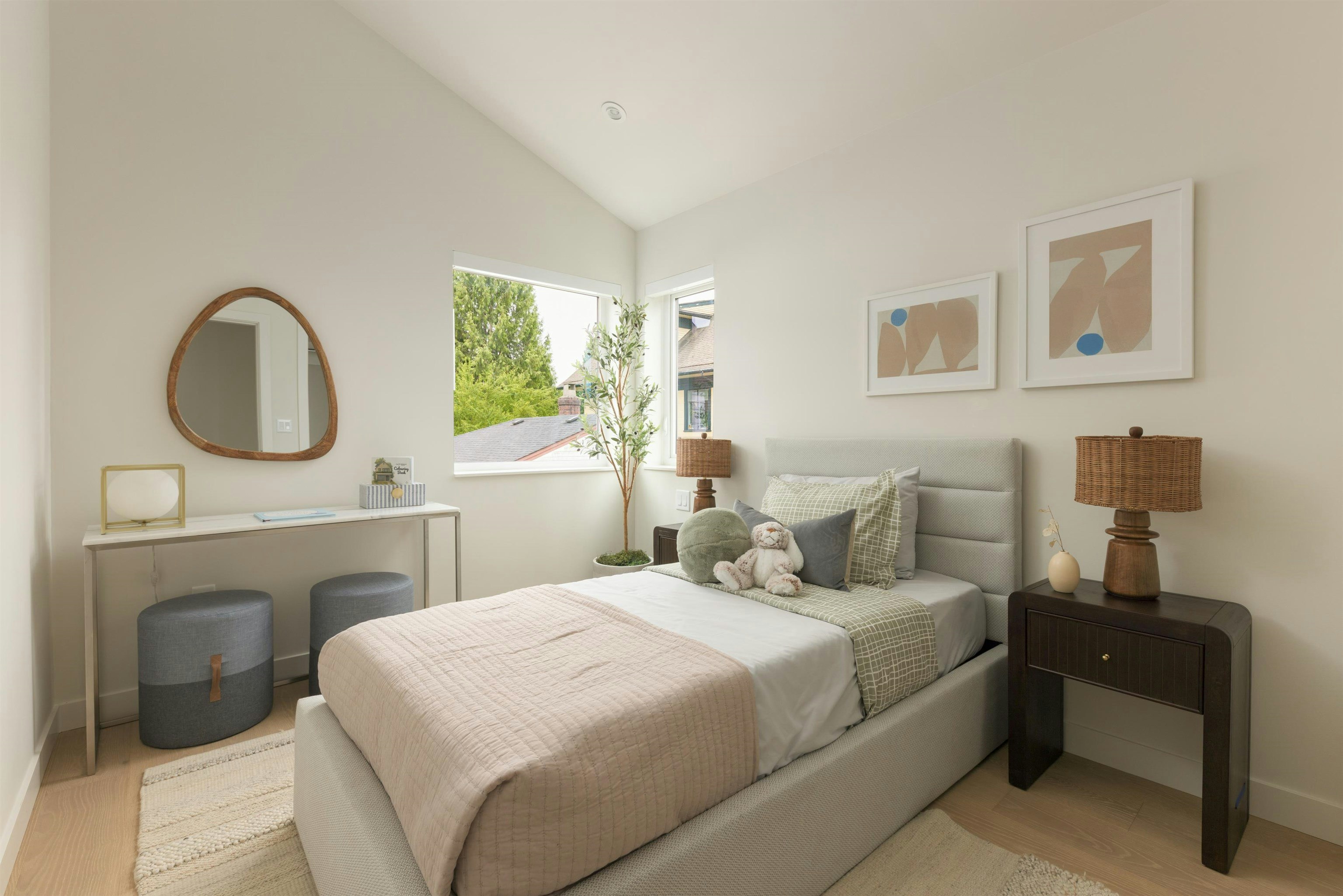 593 E 49th Avenue, Vancouver, BC, V5W 2H1 - 13