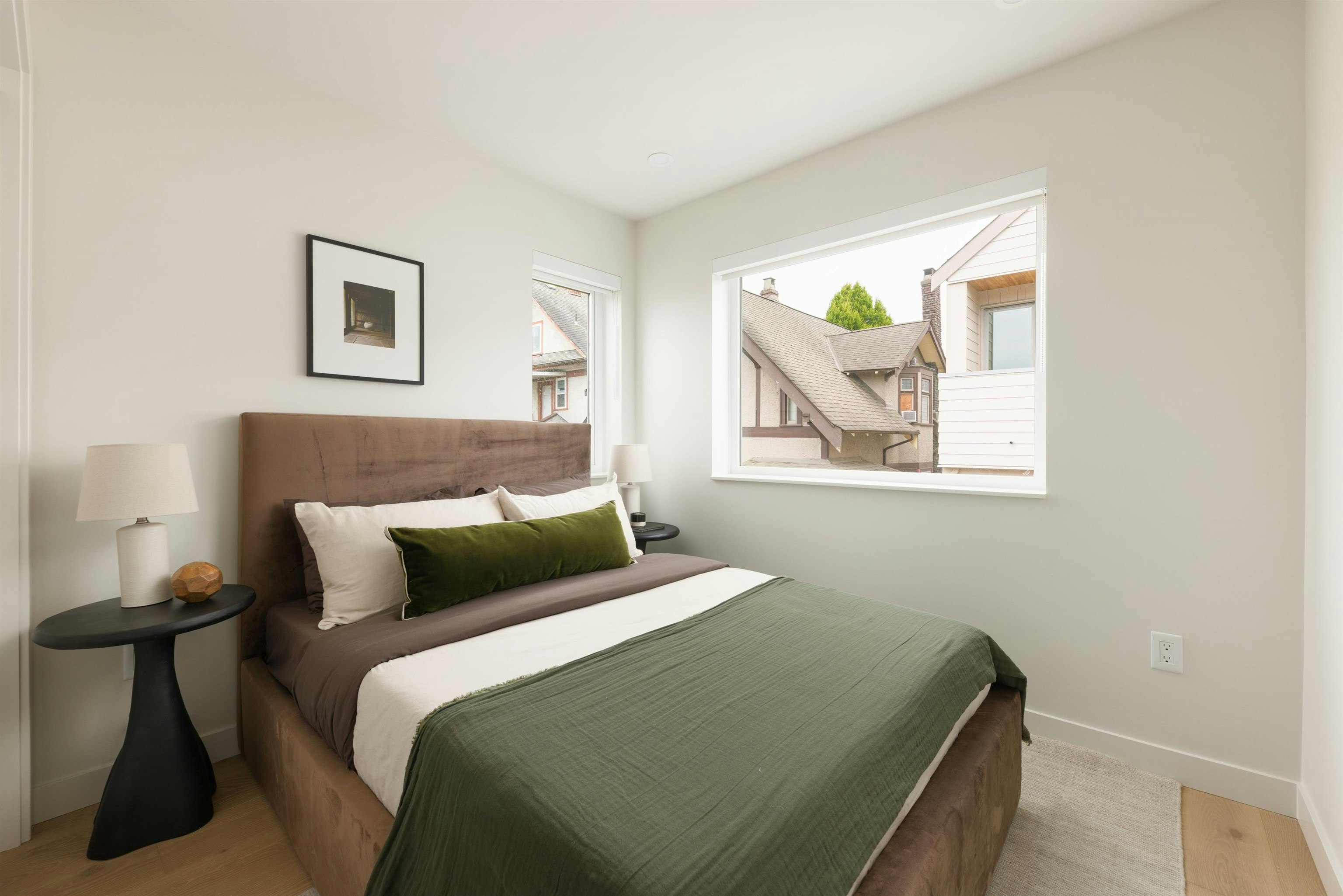 593 E 49th Avenue, Vancouver, BC, V5W 2H1 - 12