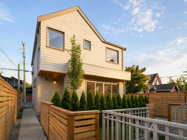 593 E 49th Avenue, Vancouver, BC, V5W 2H1 - 17