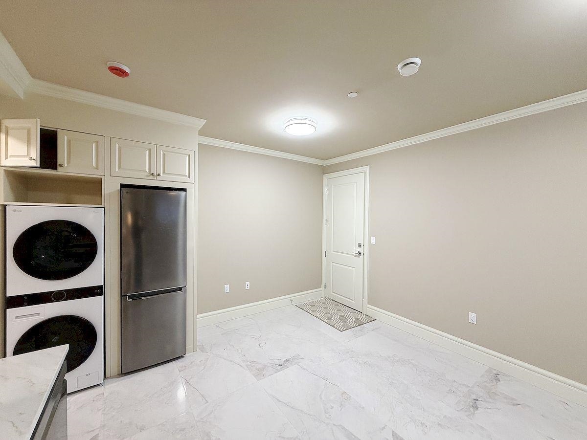 2-38xx W 36th Avenue, Vancouver, BC, V6N 2S5