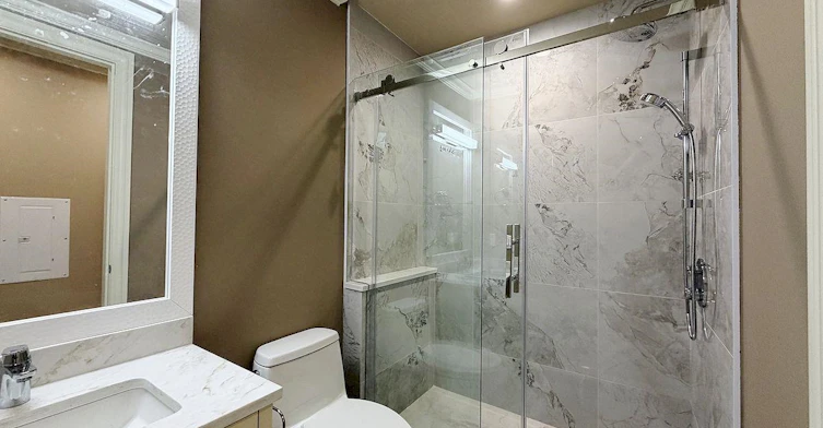 2-38xx W 36th Avenue, Vancouver, BC, V6N 2S5 - 2