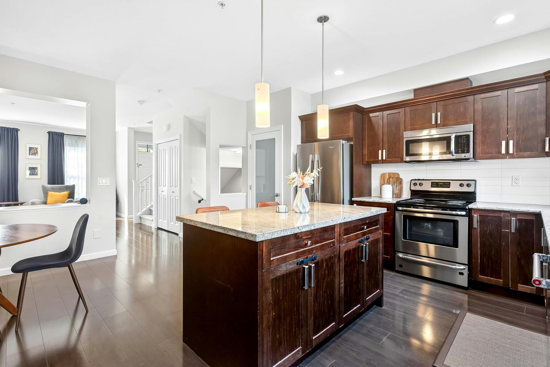 6858 208 Street, Langley, BC, V2Y 0M3 - 12