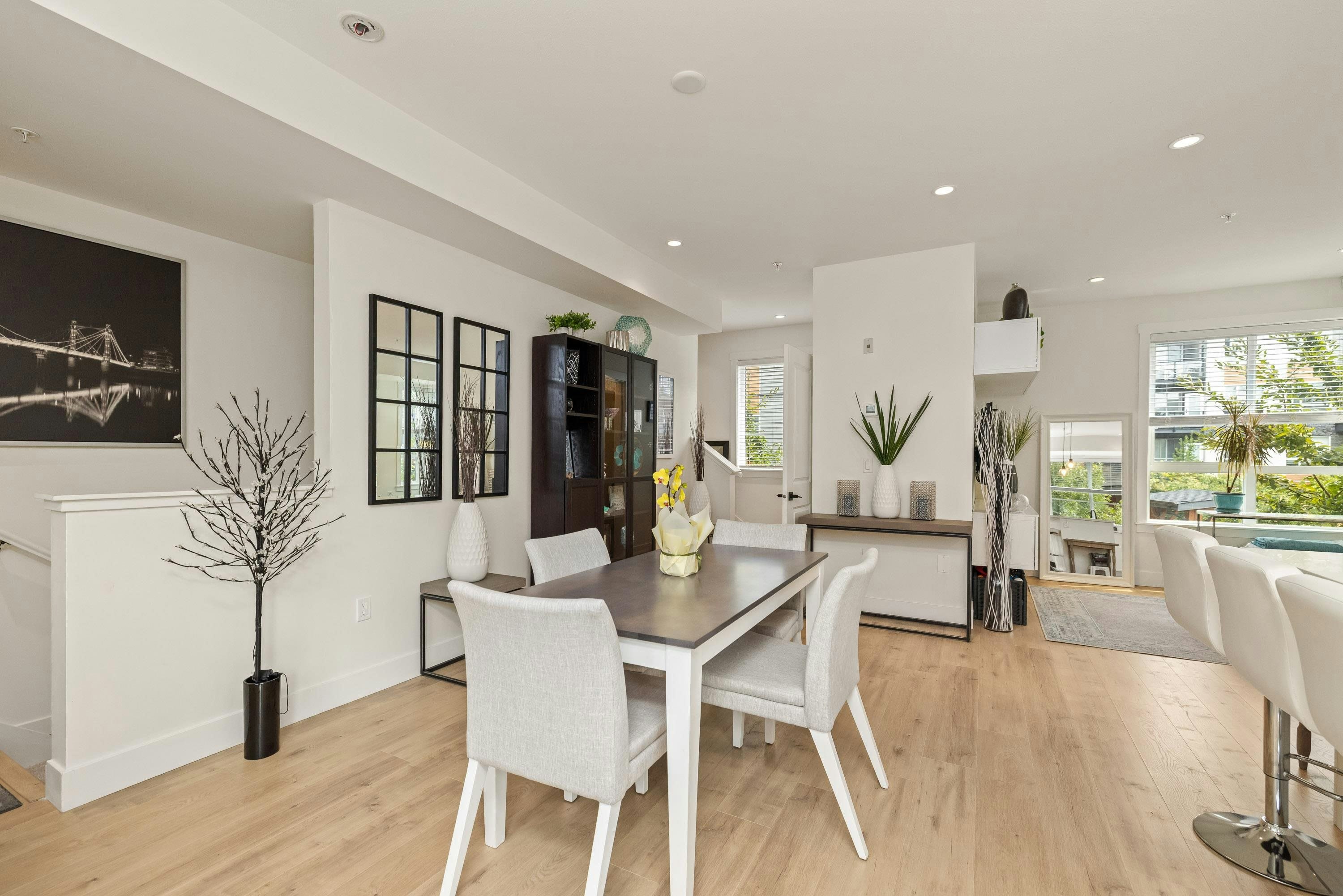 6-19935 75a Avenue - 4
