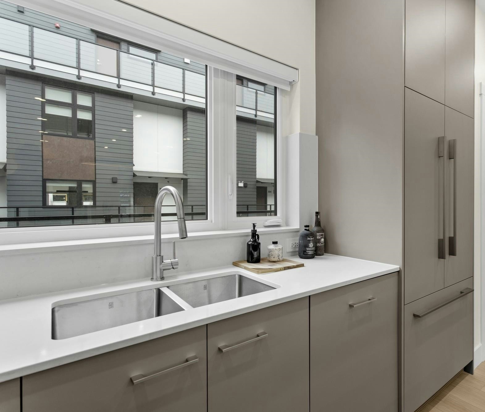 311-342 Mountain Highway, North Vancouver, BC, V7J 2K8 - 6