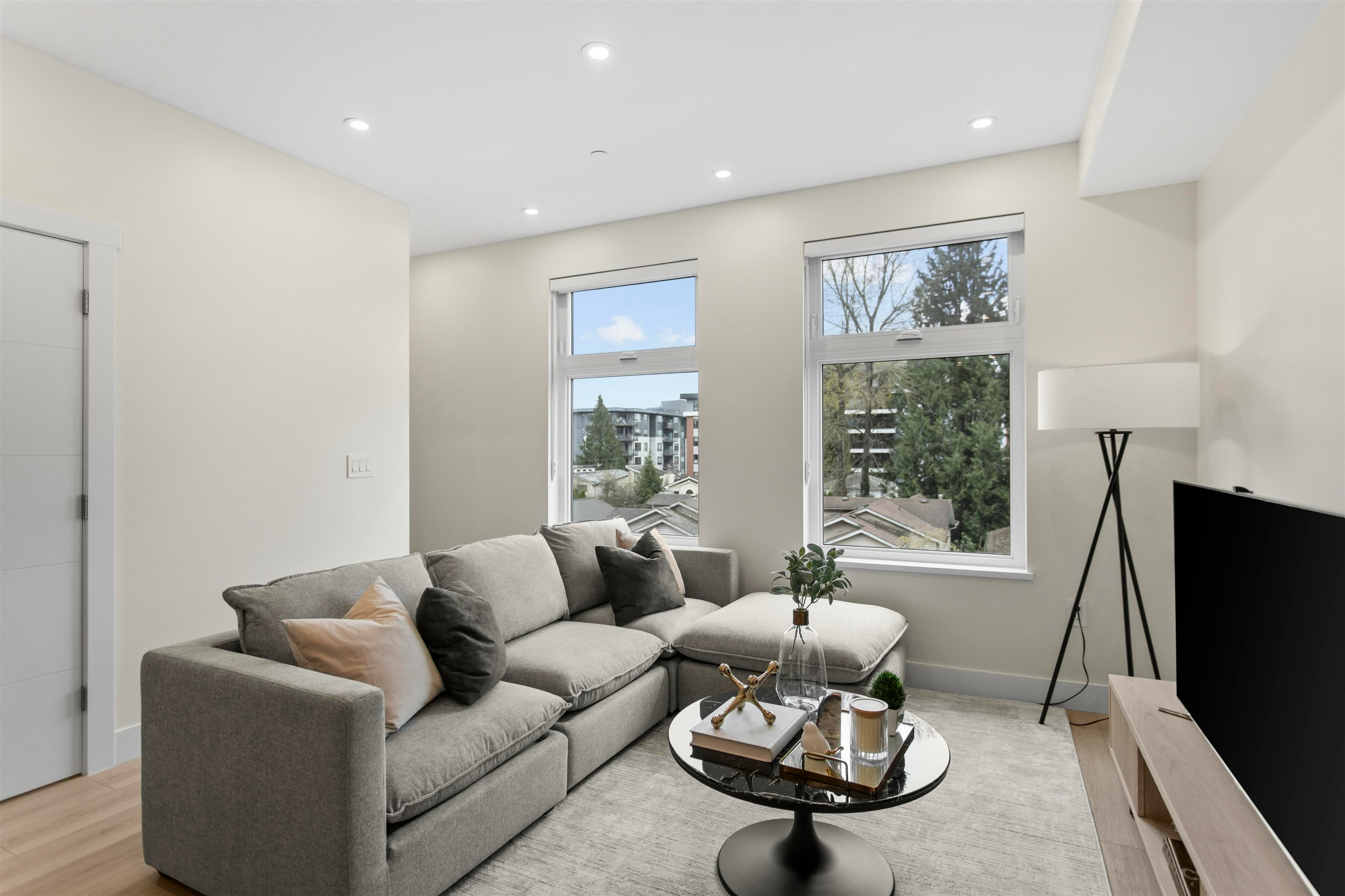 311-342 Mountain Highway, North Vancouver, BC, V7J 2K8 - 11