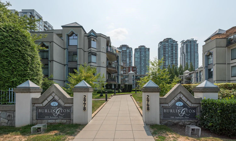 212-2978 Burlington Drive