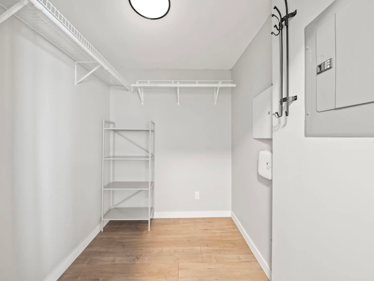 2202-689 Abbott Street, Vancouver, BC, V6B 0J2 - 22