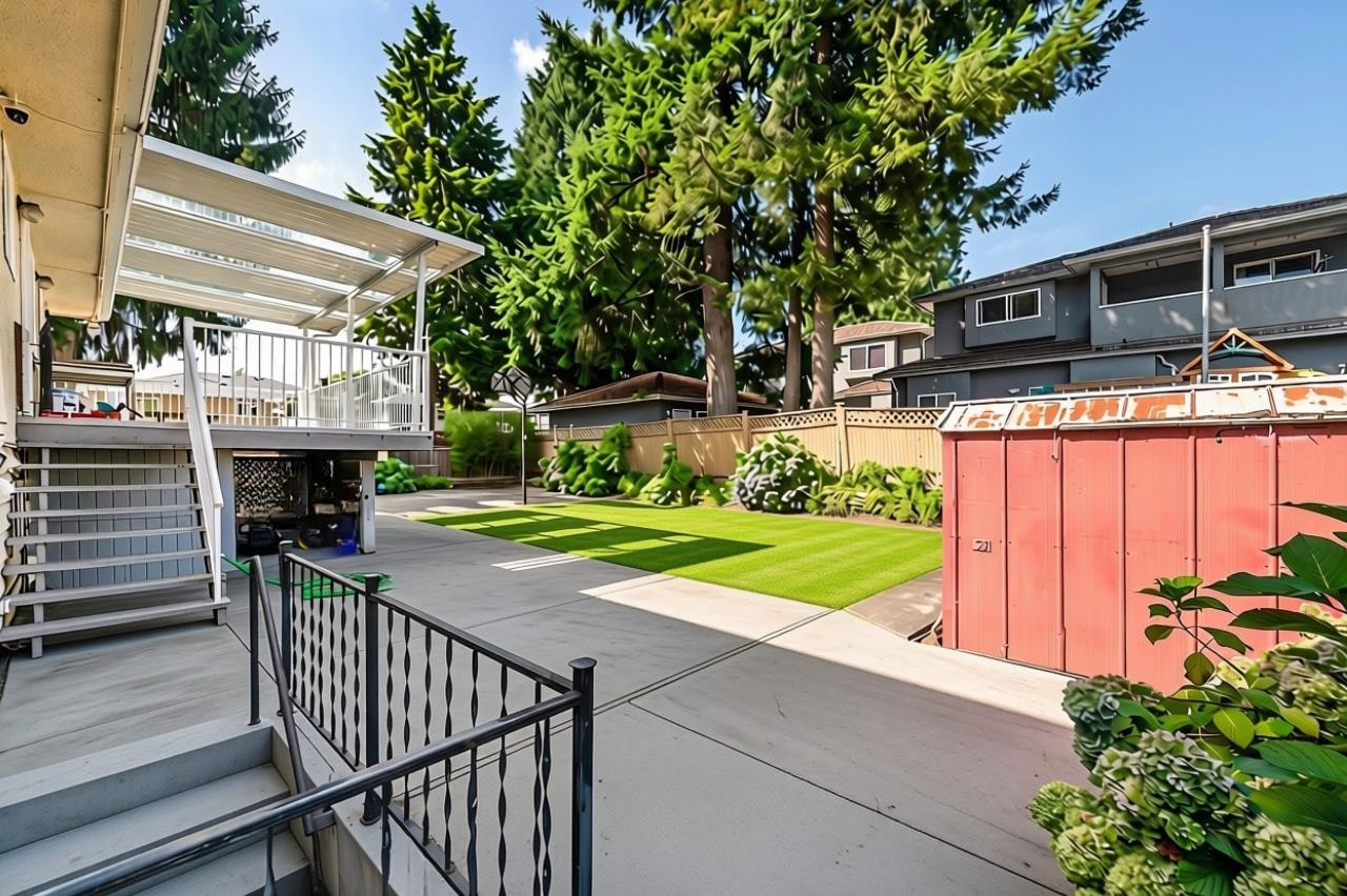 675 Duncan Avenue, Burnaby, BC, V5B 4M1 - 16