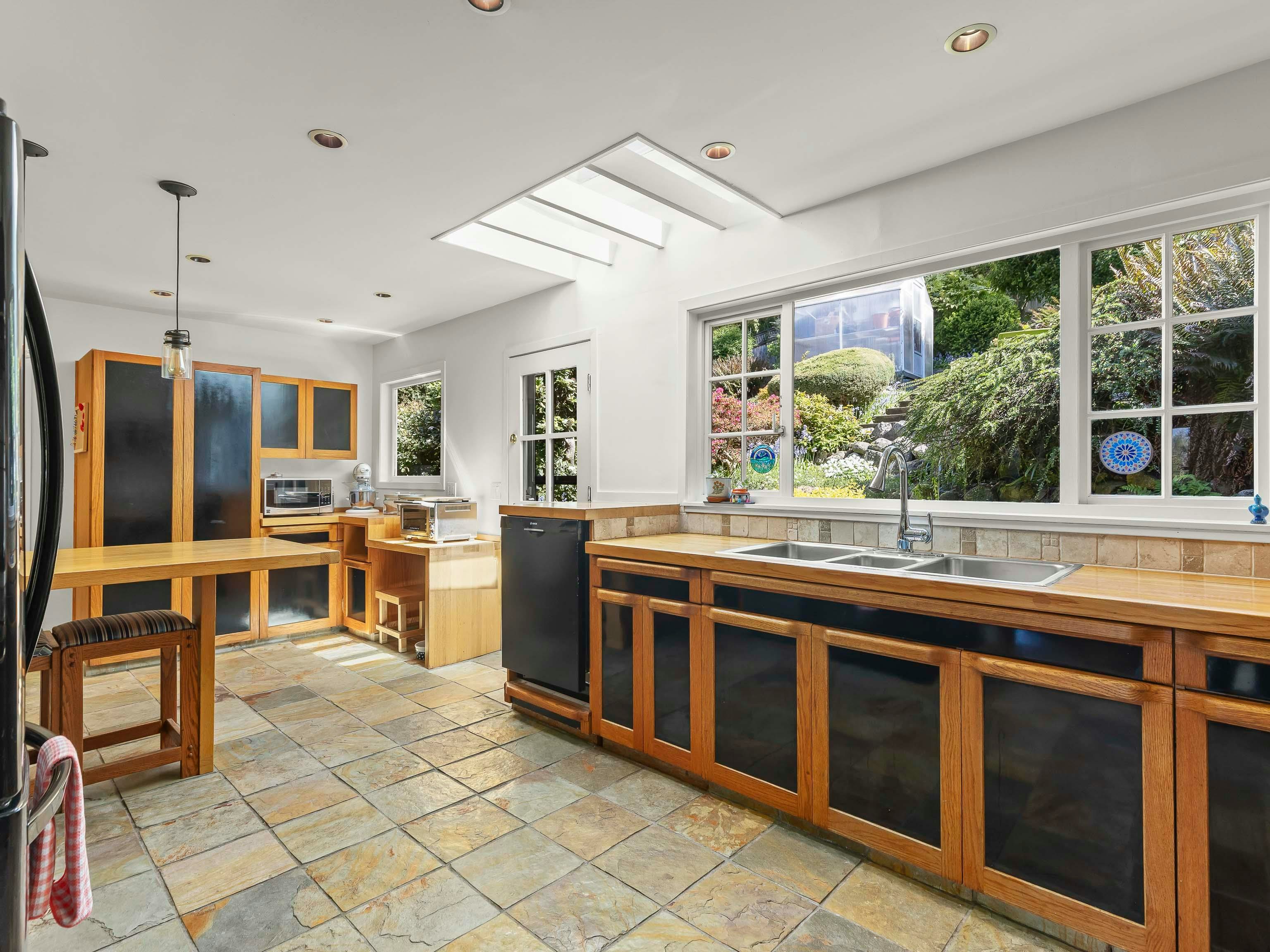 6248 Wellington Avenue, West Vancouver, BC, V7W 2H4 - 18