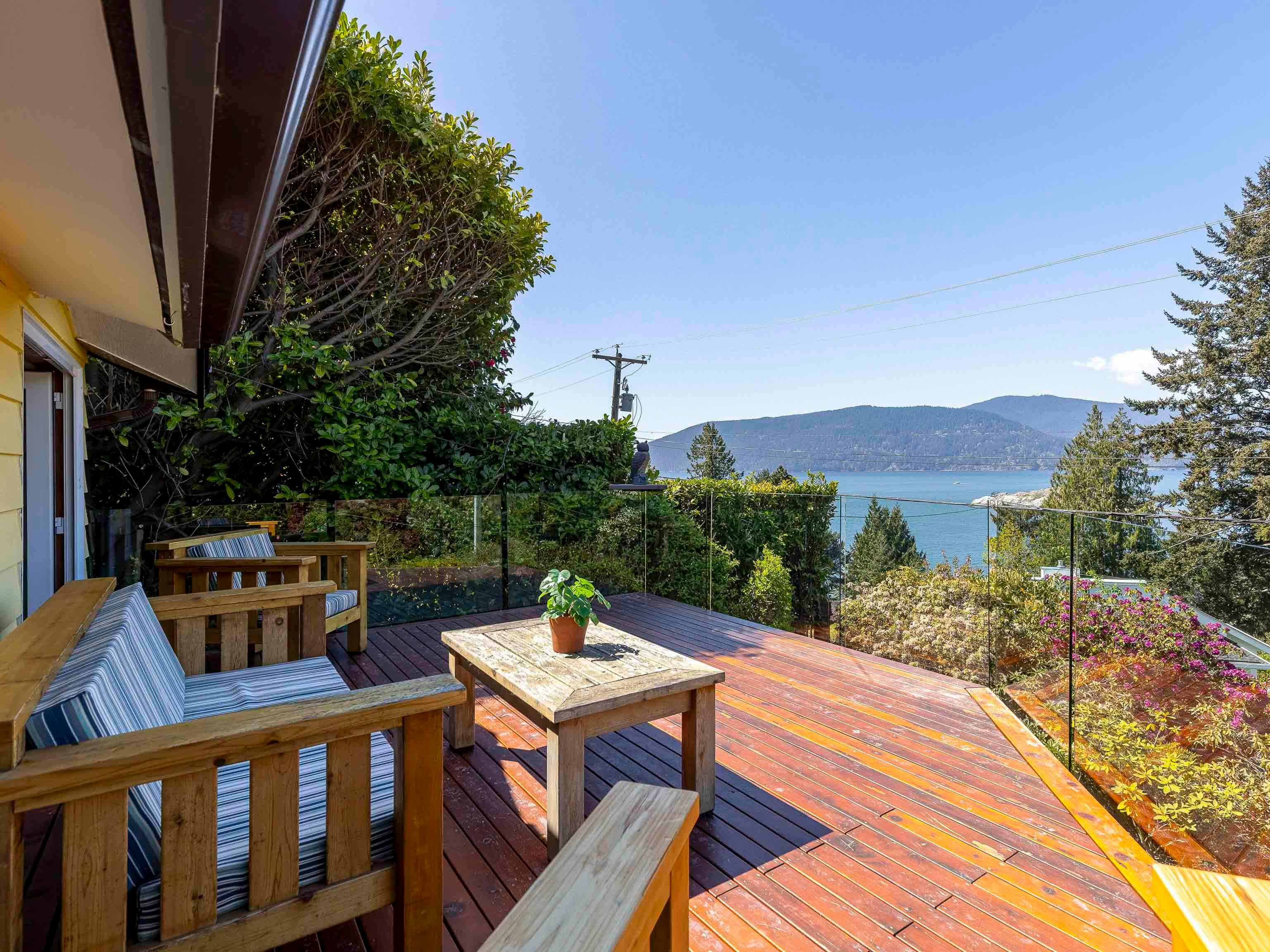 6248 Wellington Avenue, West Vancouver, BC, V7W 2H4 - 2
