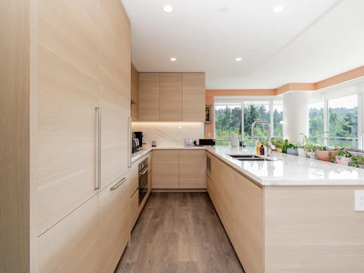 707-305 Morrissey Road - 4
