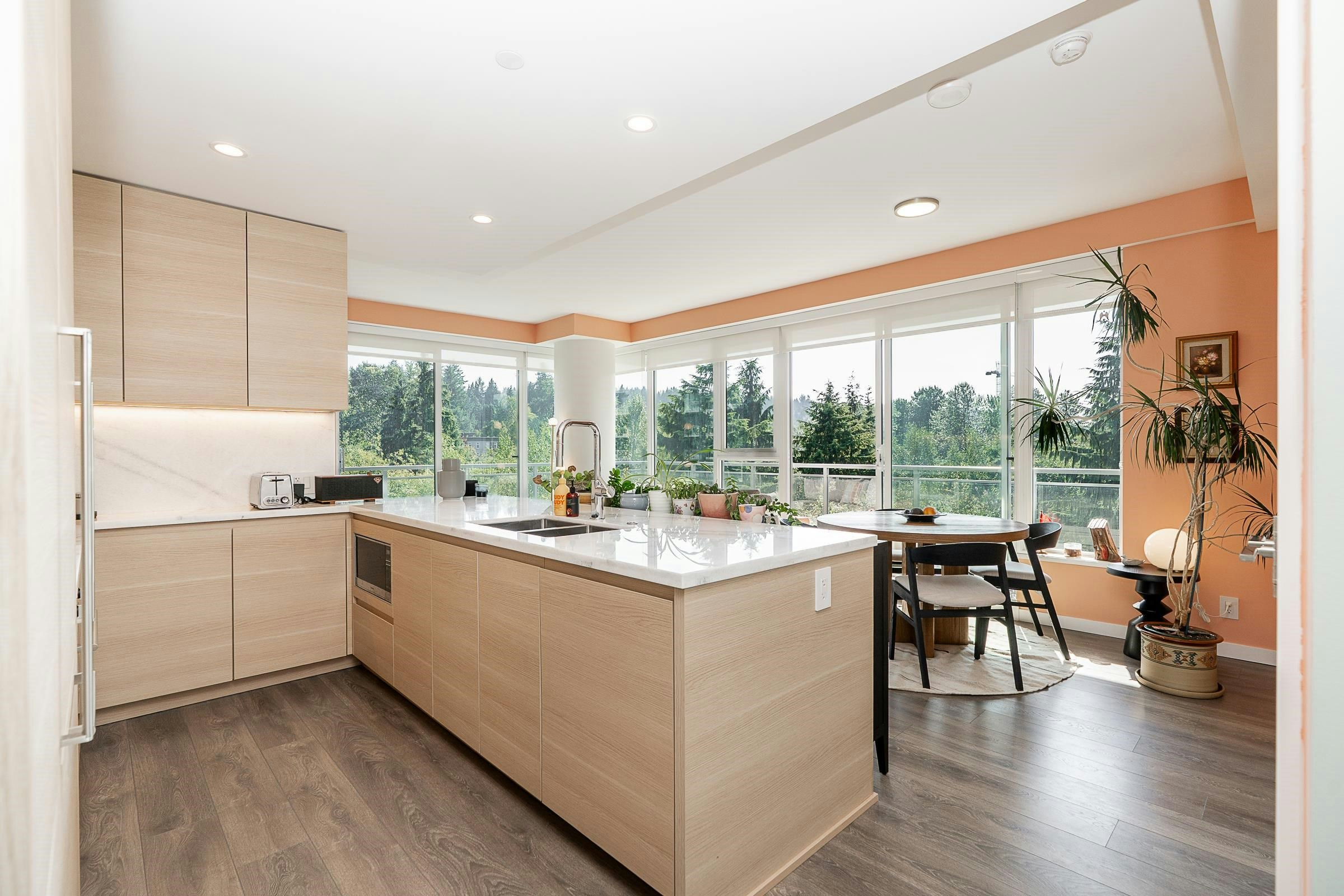 707-305 Morrissey Road, Port Moody, BC, V3H 0M3