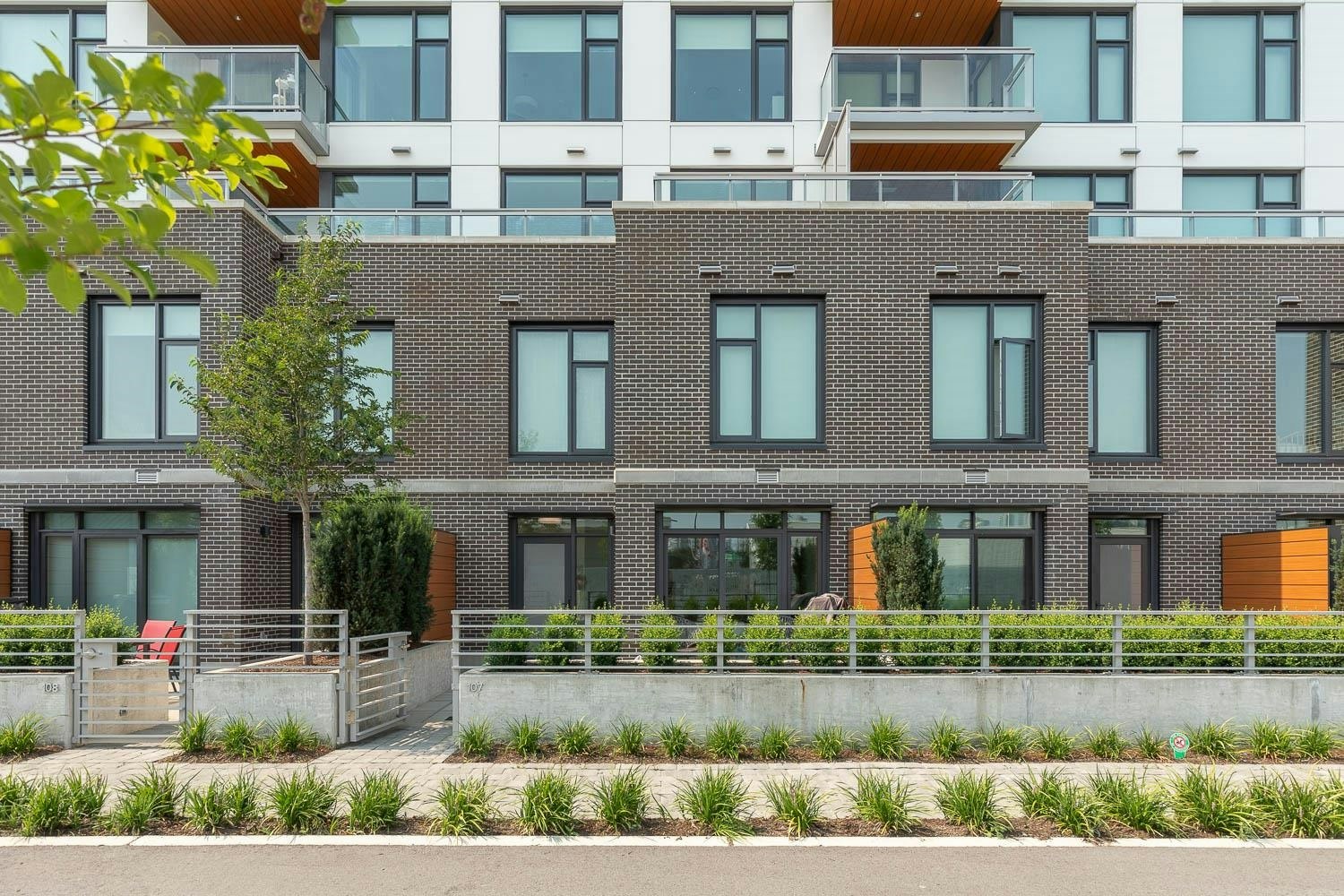 107-755 Harbourside Drive, North Vancouver, BC, V7P 0G1