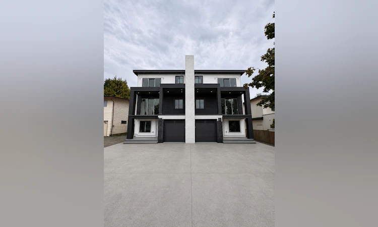 1146 Yorston Court