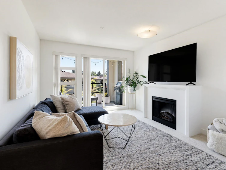 213-738 E 29th Avenue, Vancouver, BC, V5V 0B6 - 3