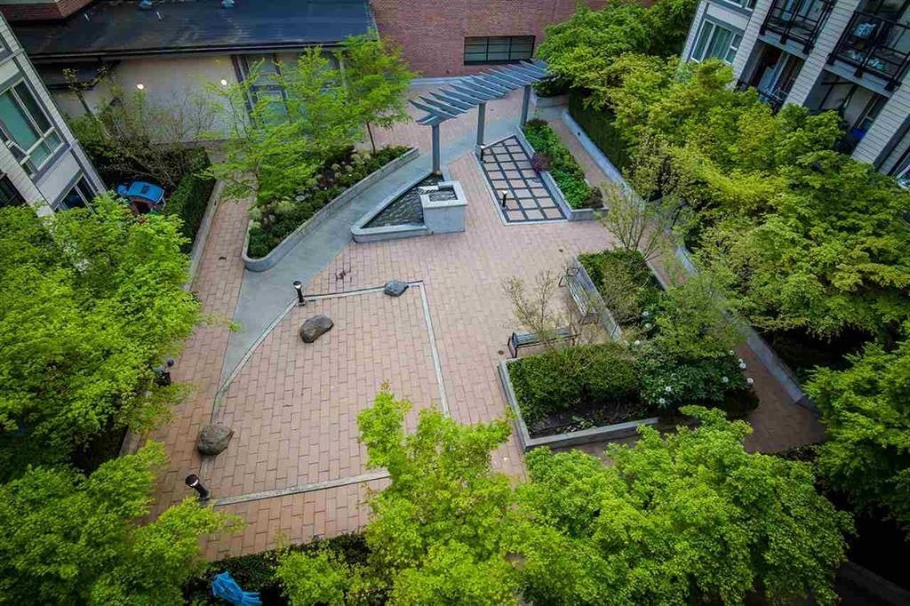 213-738 E 29th Avenue, Vancouver, BC, V5V 0B6 - 29