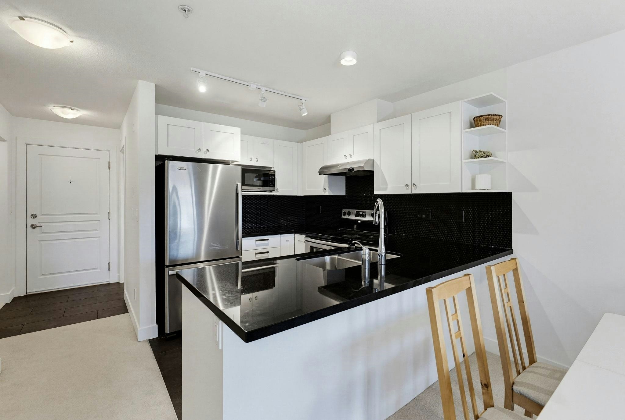 213-738 E 29th Avenue, Vancouver, BC, V5V 0B6 - 8