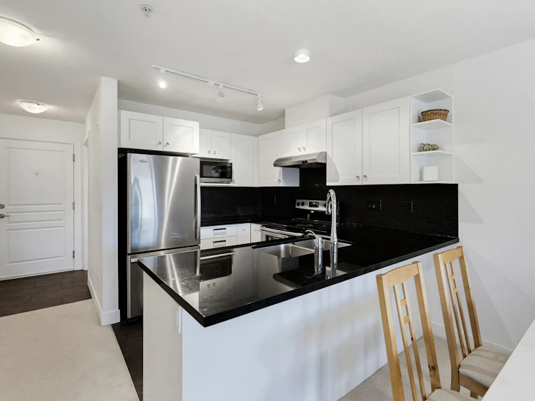 213-738 E 29th Avenue, Vancouver, BC, V5V 0B6 - 8