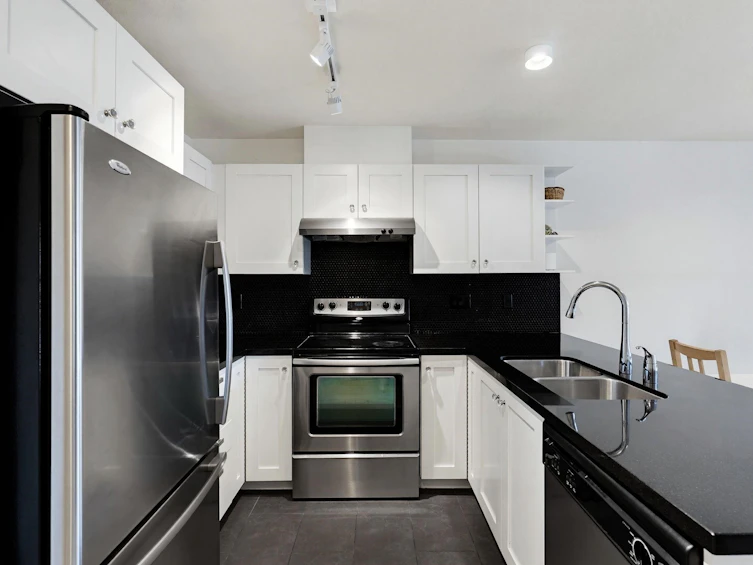 213-738 E 29th Avenue, Vancouver, BC, V5V 0B6 - 10