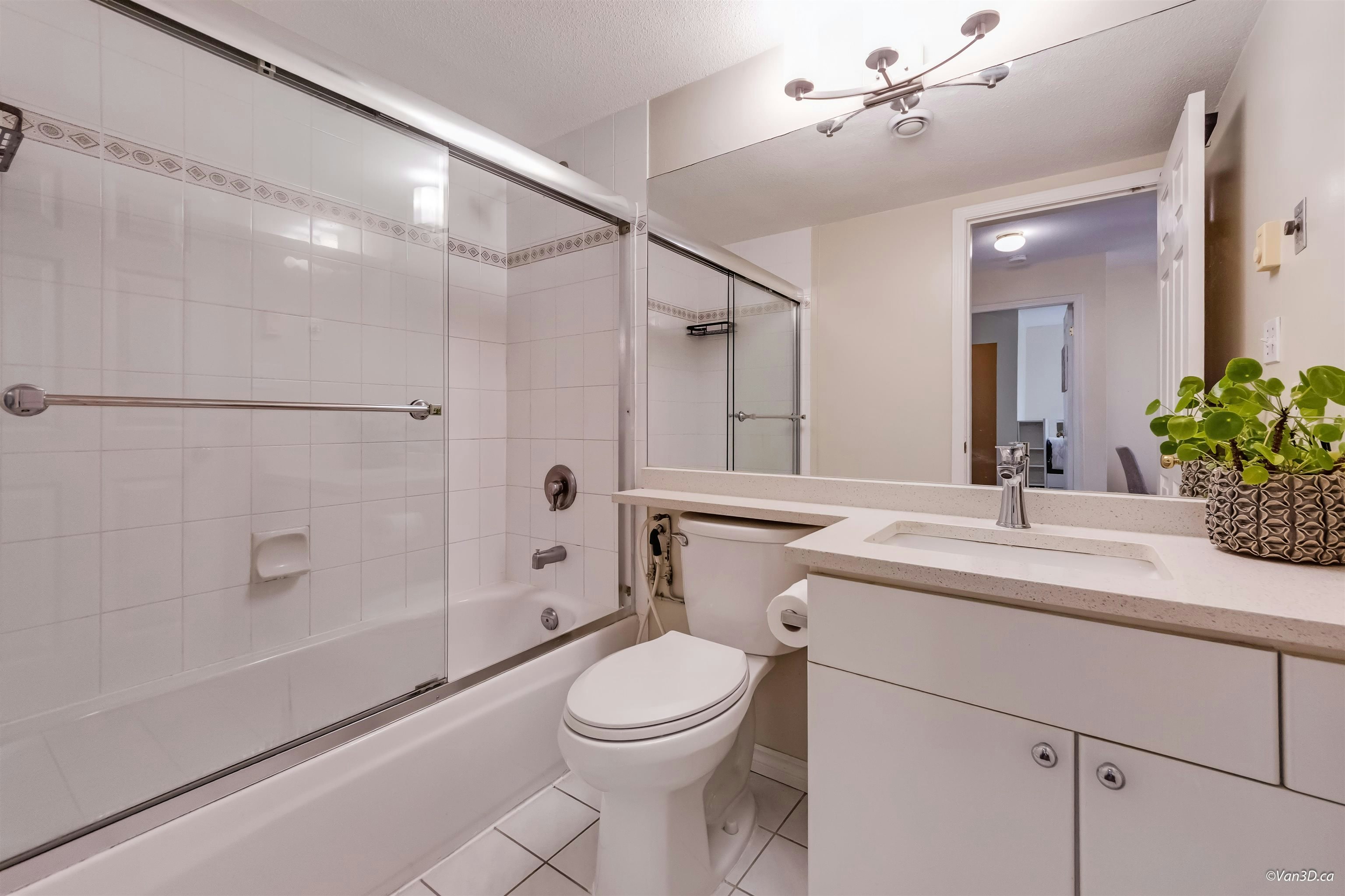 209-5818 Lincoln Street, Vancouver, BC, V5R 4P7 - 11