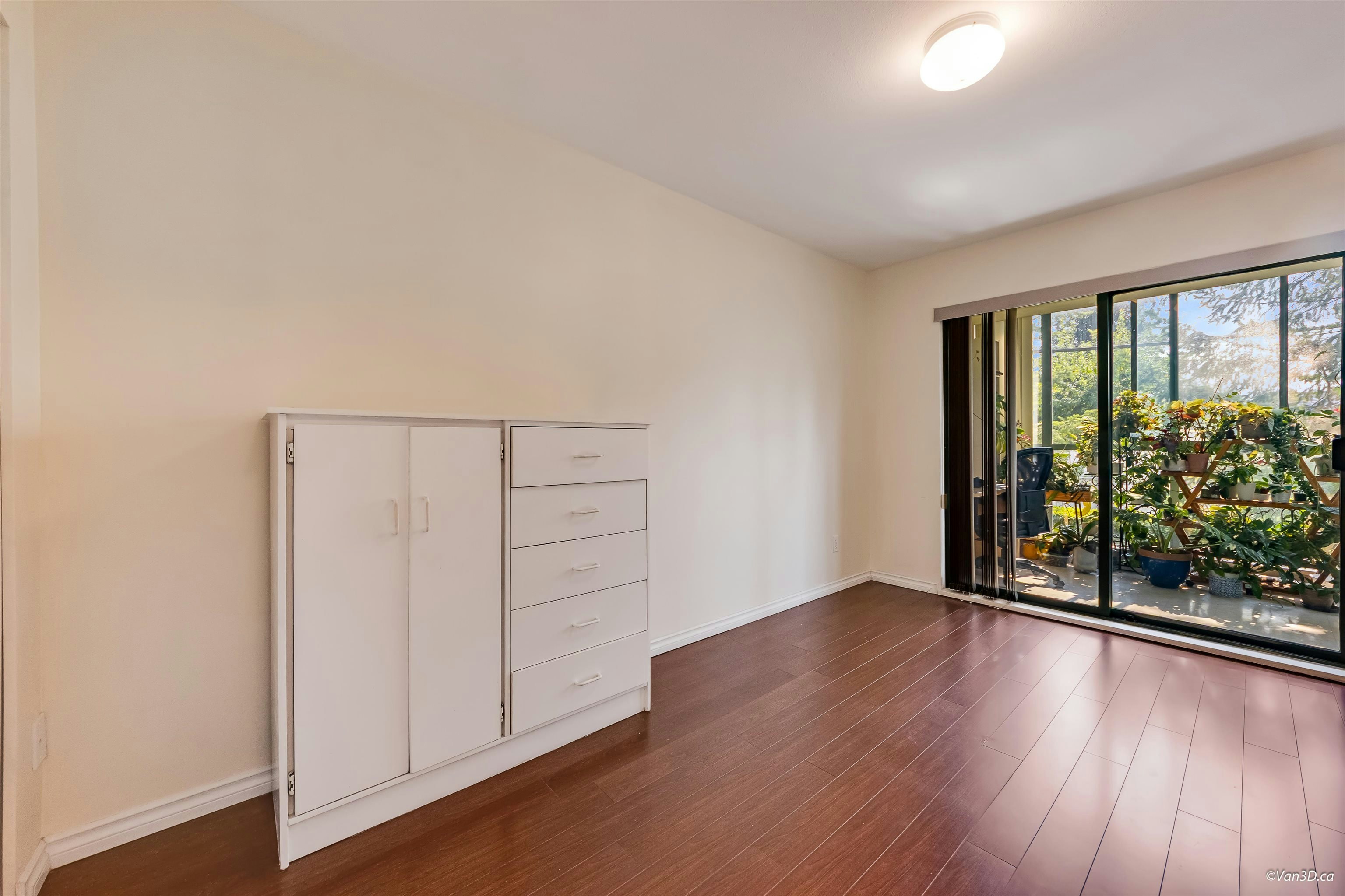 209-5818 Lincoln Street, Vancouver, BC, V5R 4P7 - 15