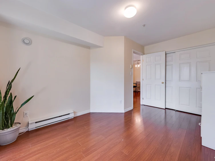 209-5818 Lincoln Street, Vancouver, BC, V5R 4P7 - 16