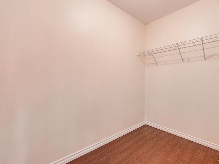 209-5818 Lincoln Street, Vancouver, BC, V5R 4P7 - 10
