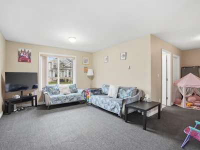 6593 125a Street - 5