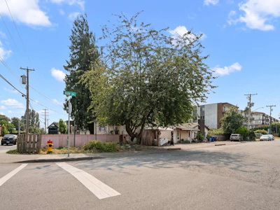 9475 Williams Street - 3