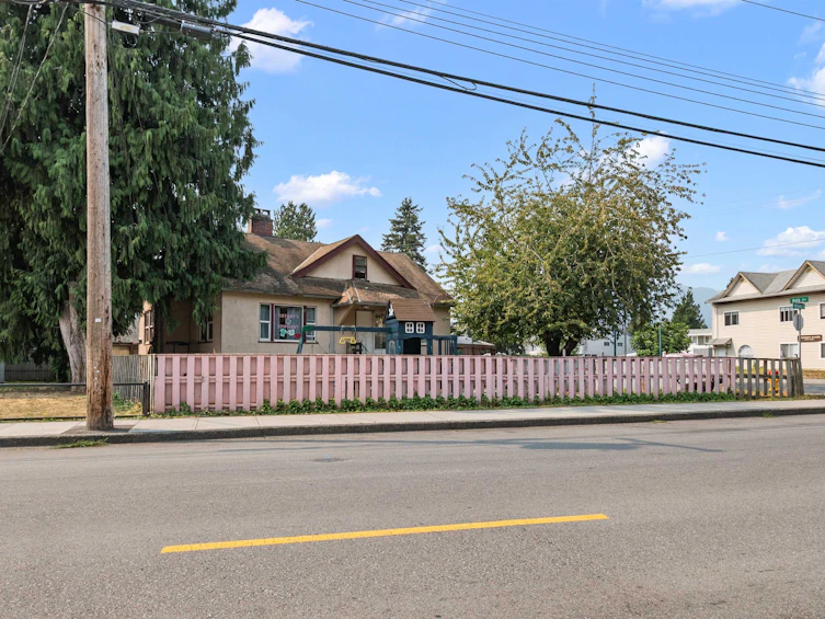 9475 Williams Street, Chilliwack, BC, V2P 5E8