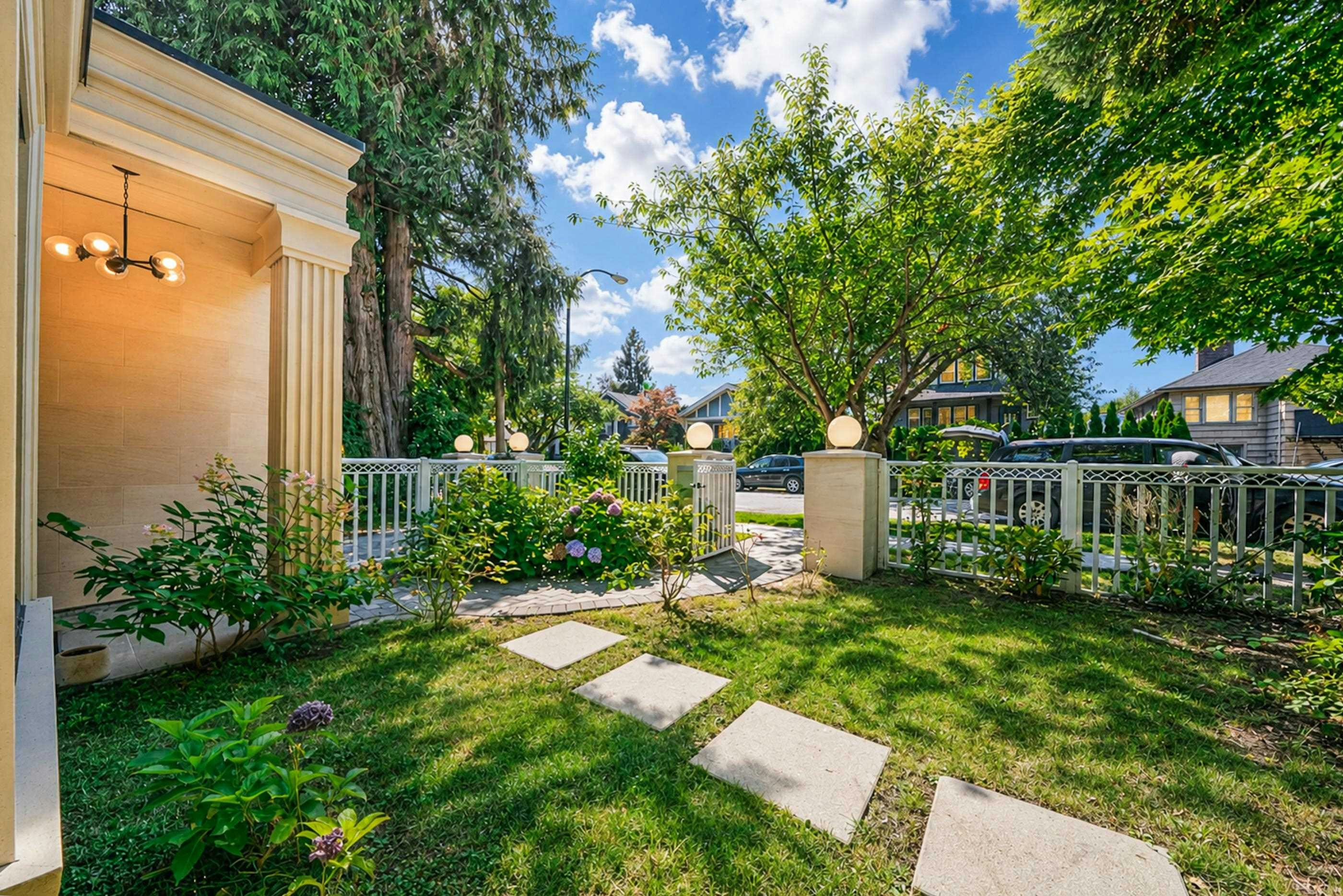6576 Yew Street, Vancouver, BC, V6P 5V9 - 30