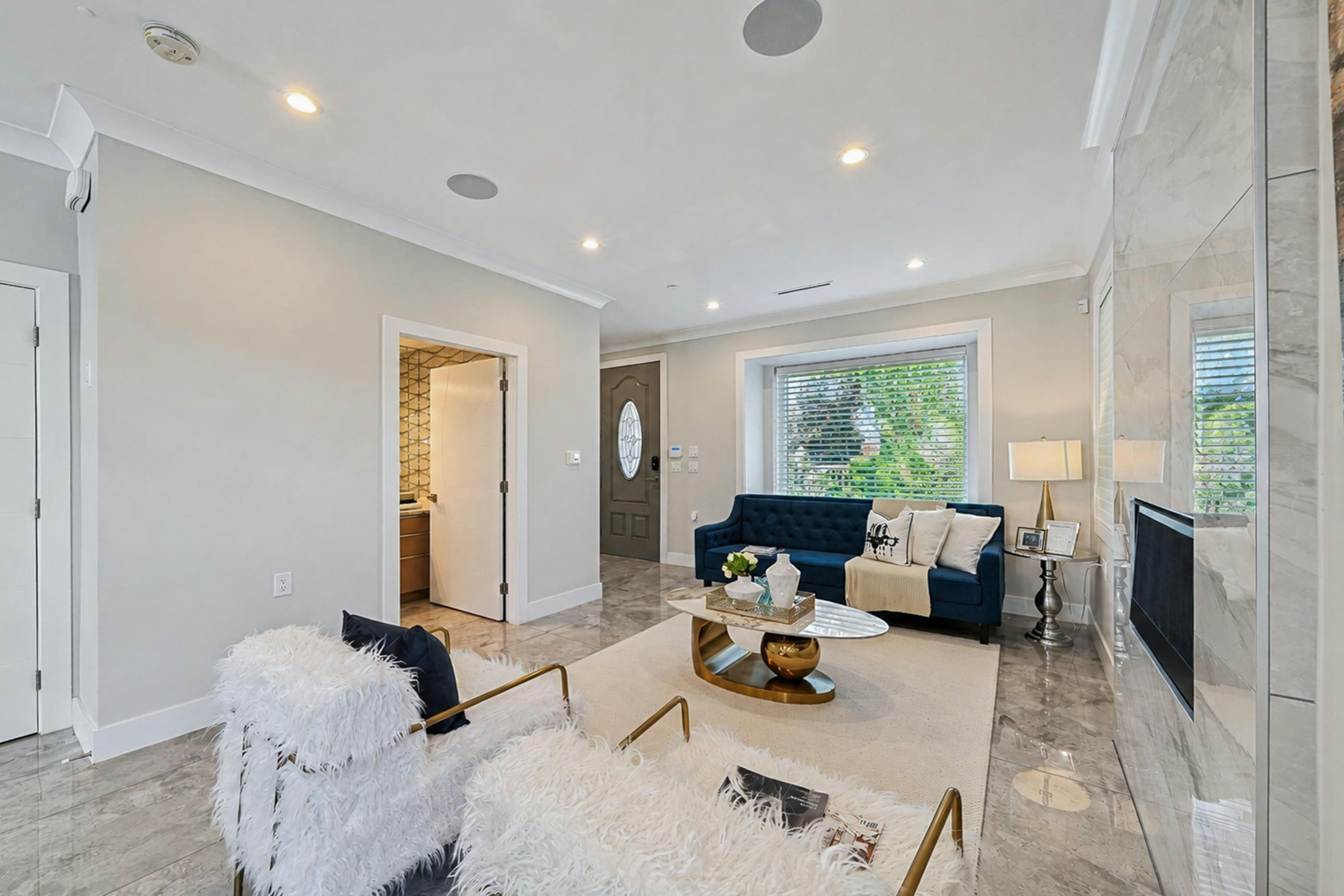 6576 Yew Street, Vancouver, BC, V6P 5V9 - 5