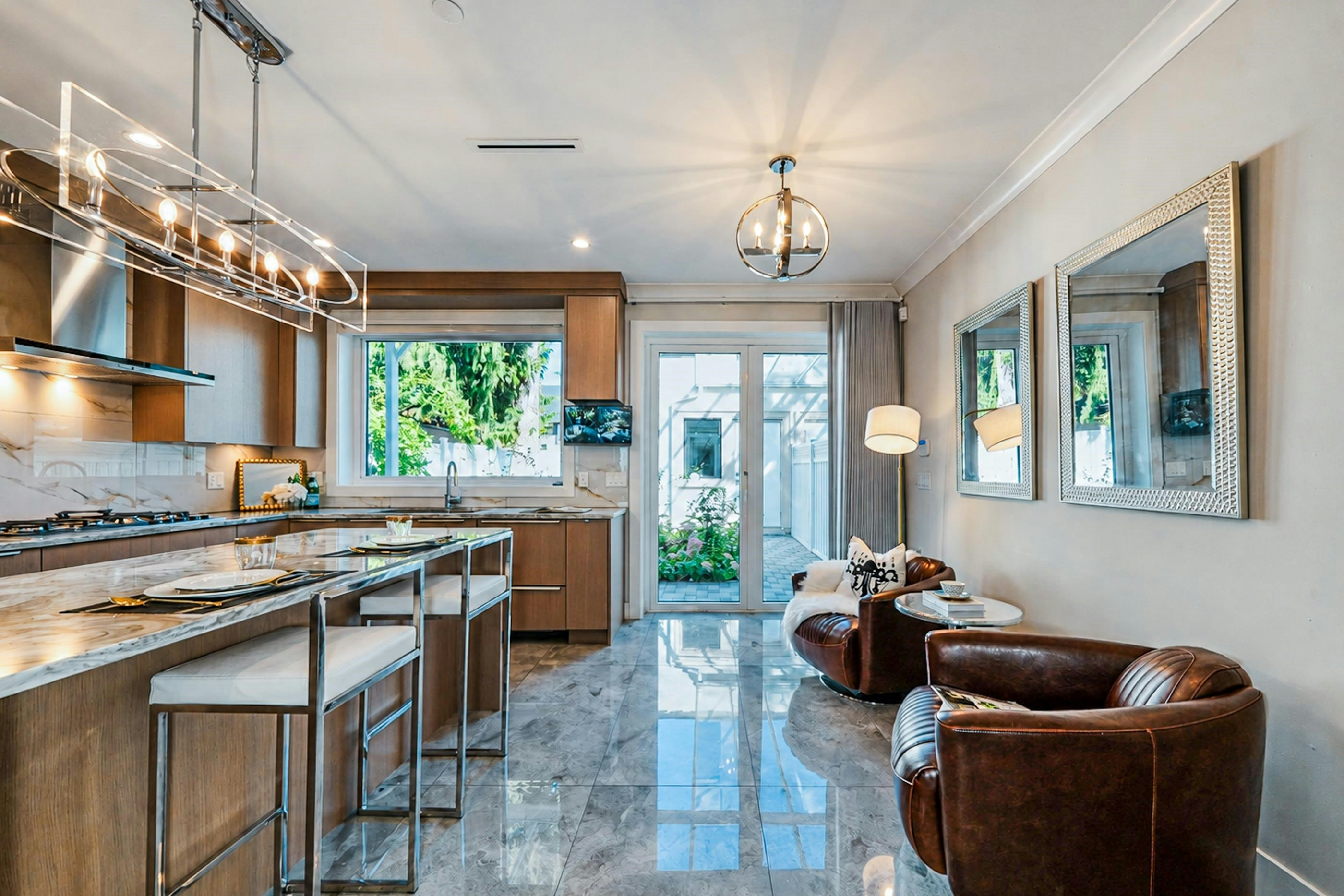 6576 Yew Street, Vancouver, BC, V6P 5V9 - 9