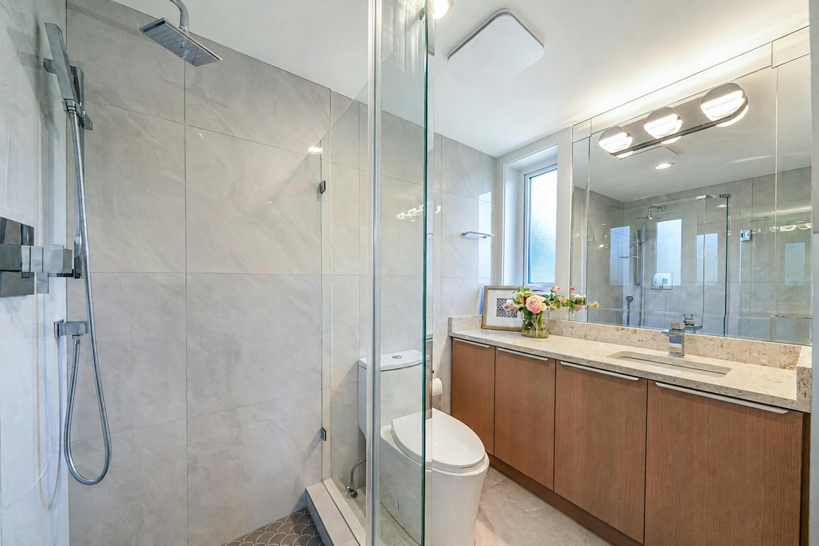 6576 Yew Street, Vancouver, BC, V6P 5V9 - 26