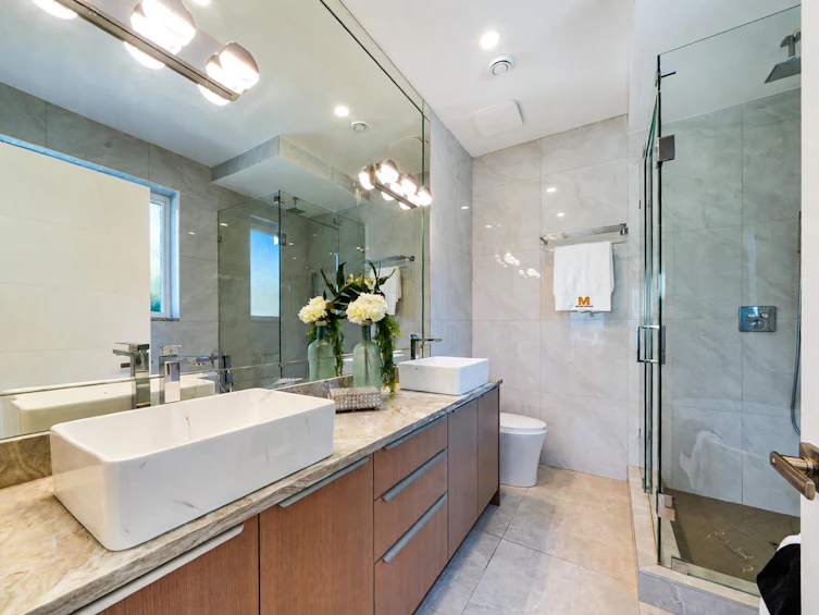 6576 Yew Street, Vancouver, BC, V6P 5V9 - 17