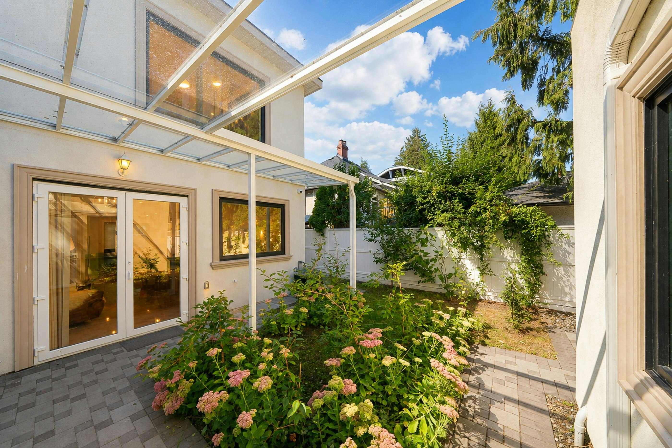 6576 Yew Street, Vancouver, BC, V6P 5V9 - 31
