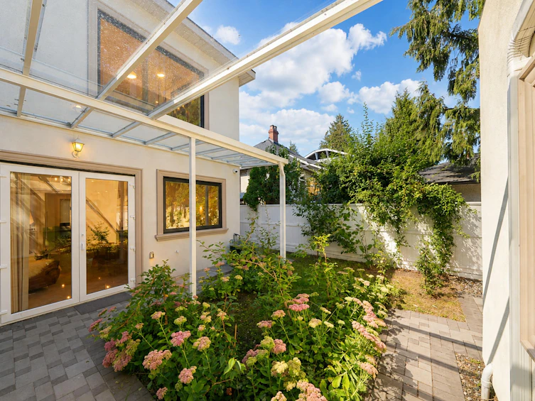6576 Yew Street, Vancouver, BC, V6P 5V9 - 31