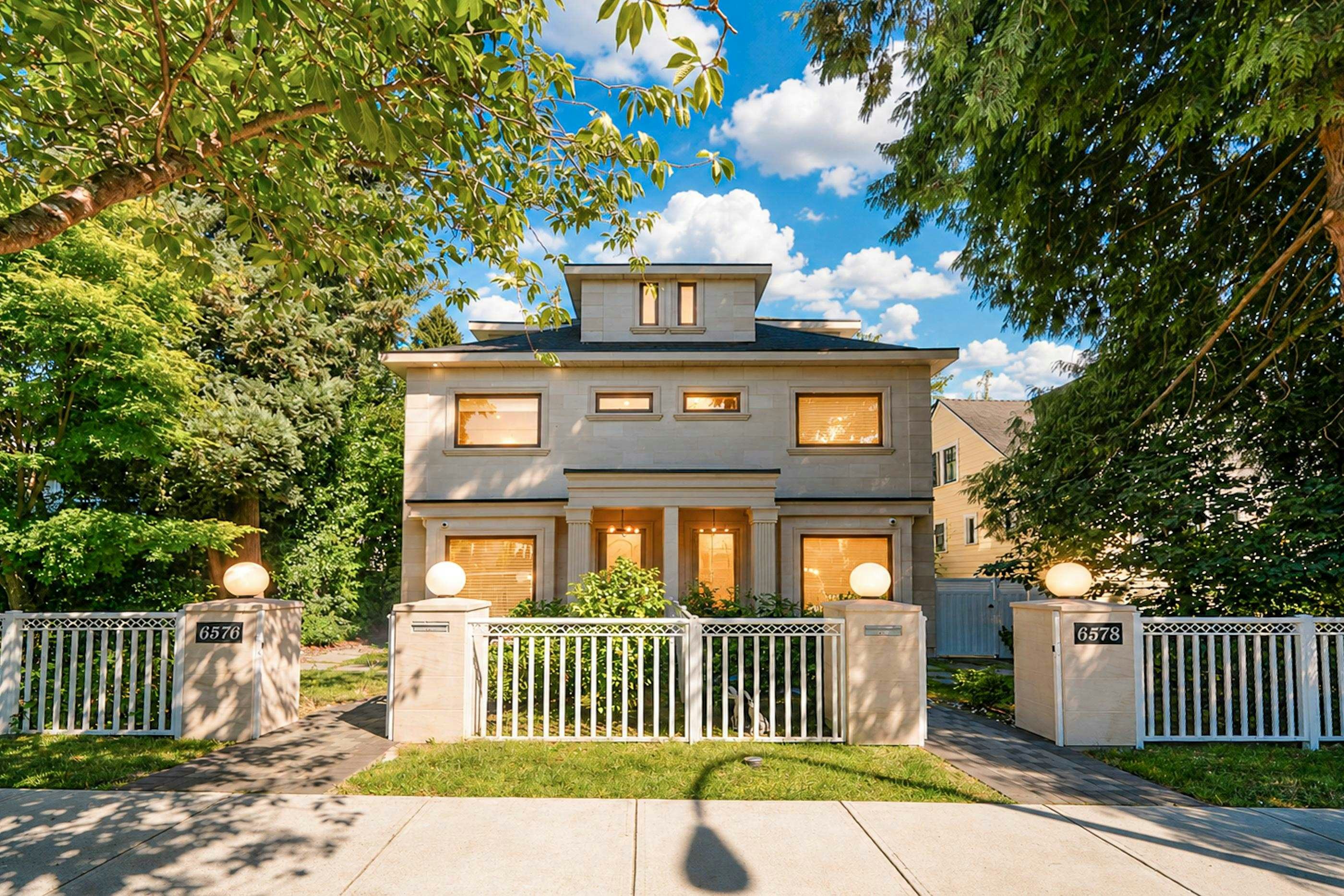 6576 Yew Street, Vancouver, BC, V6P 5V9 - 2