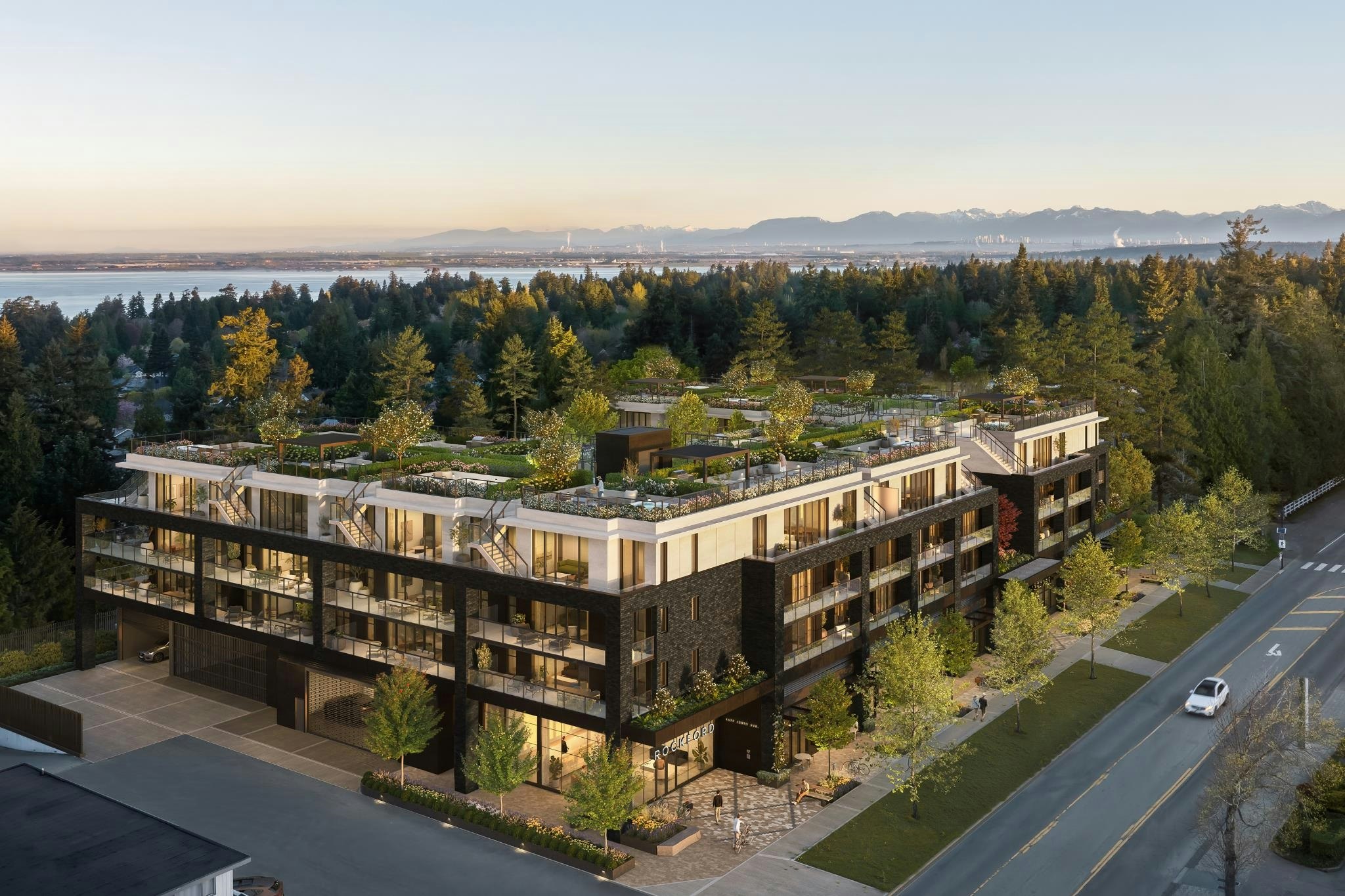 202-1655 128 Street, Surrey, BC, V4A 3V2