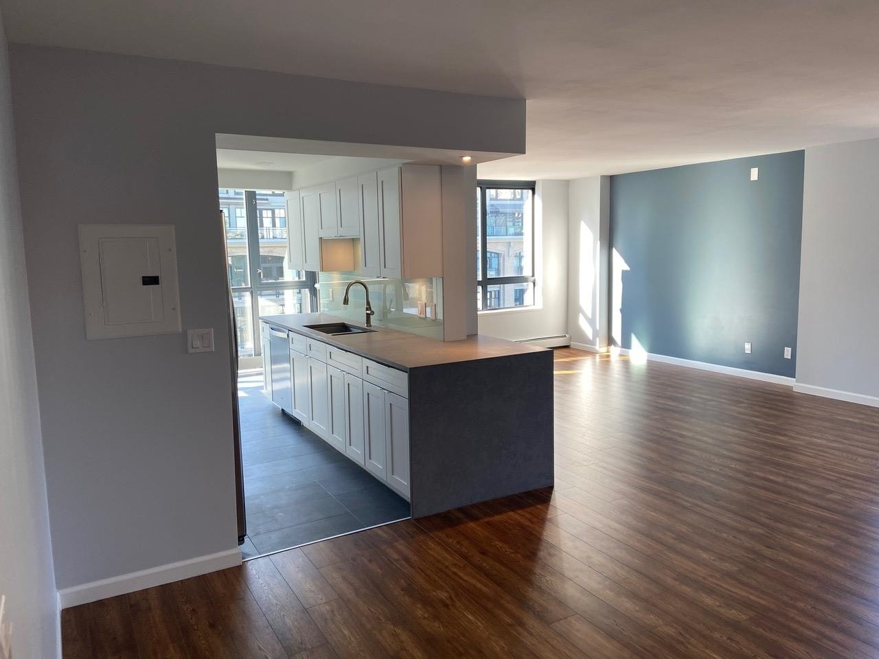 701-289 Drake Street, Vancouver, BC, V6B 5Z6