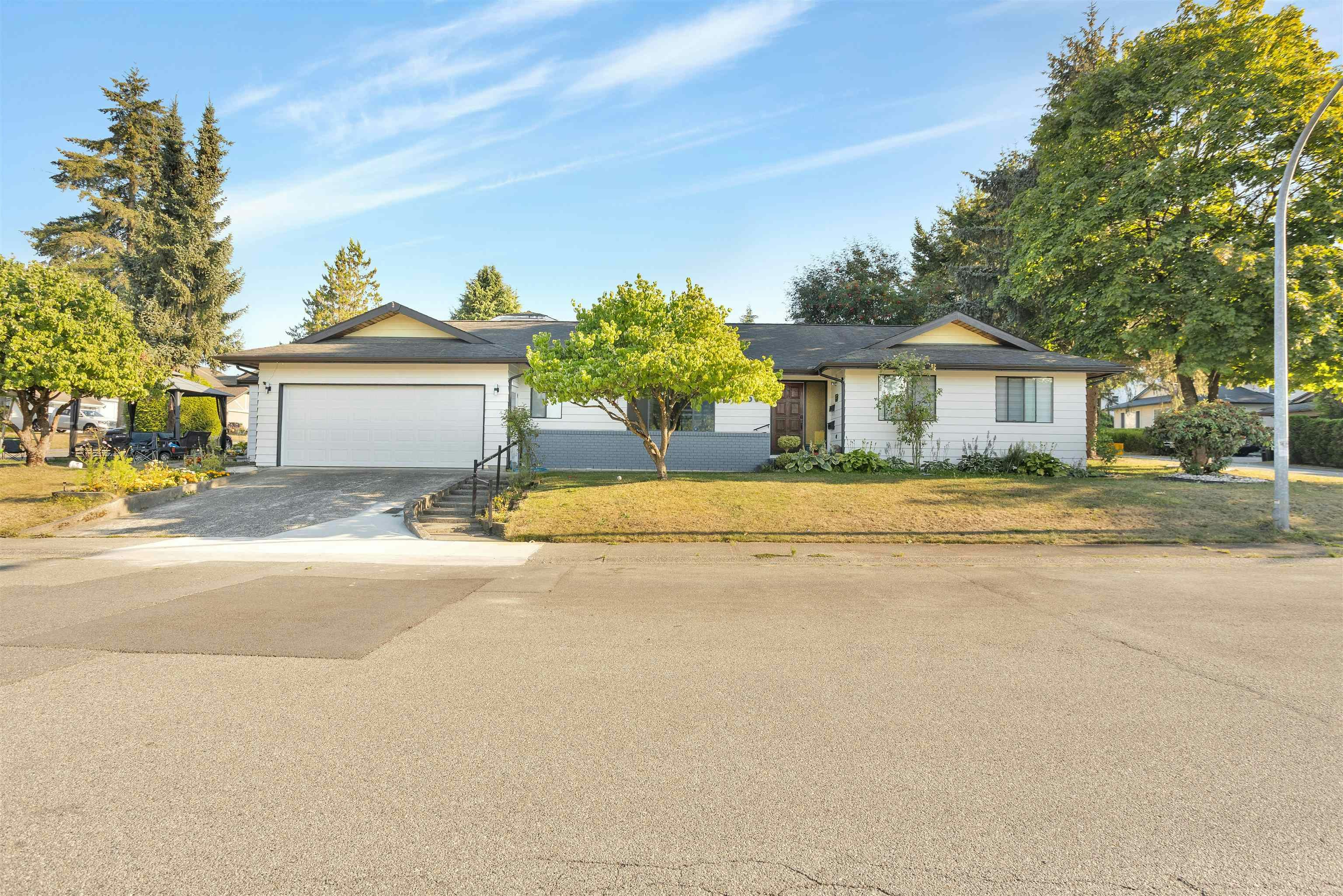 20050 50a Avenue, Langley, BC, V3A 7H9