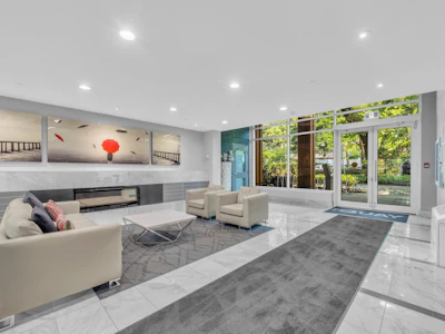 315-255 W 1st Street - 5