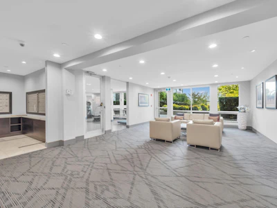 315-255 W 1st Street - 4