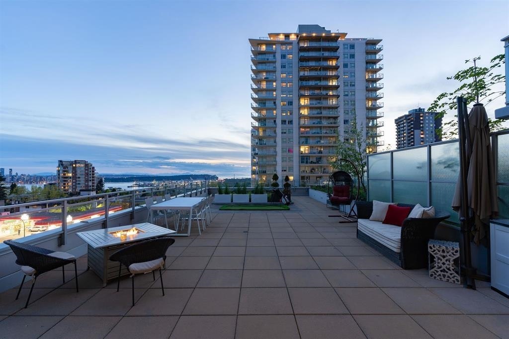 306-112 E 13 Street, North Vancouver, BC, V7L 0E4