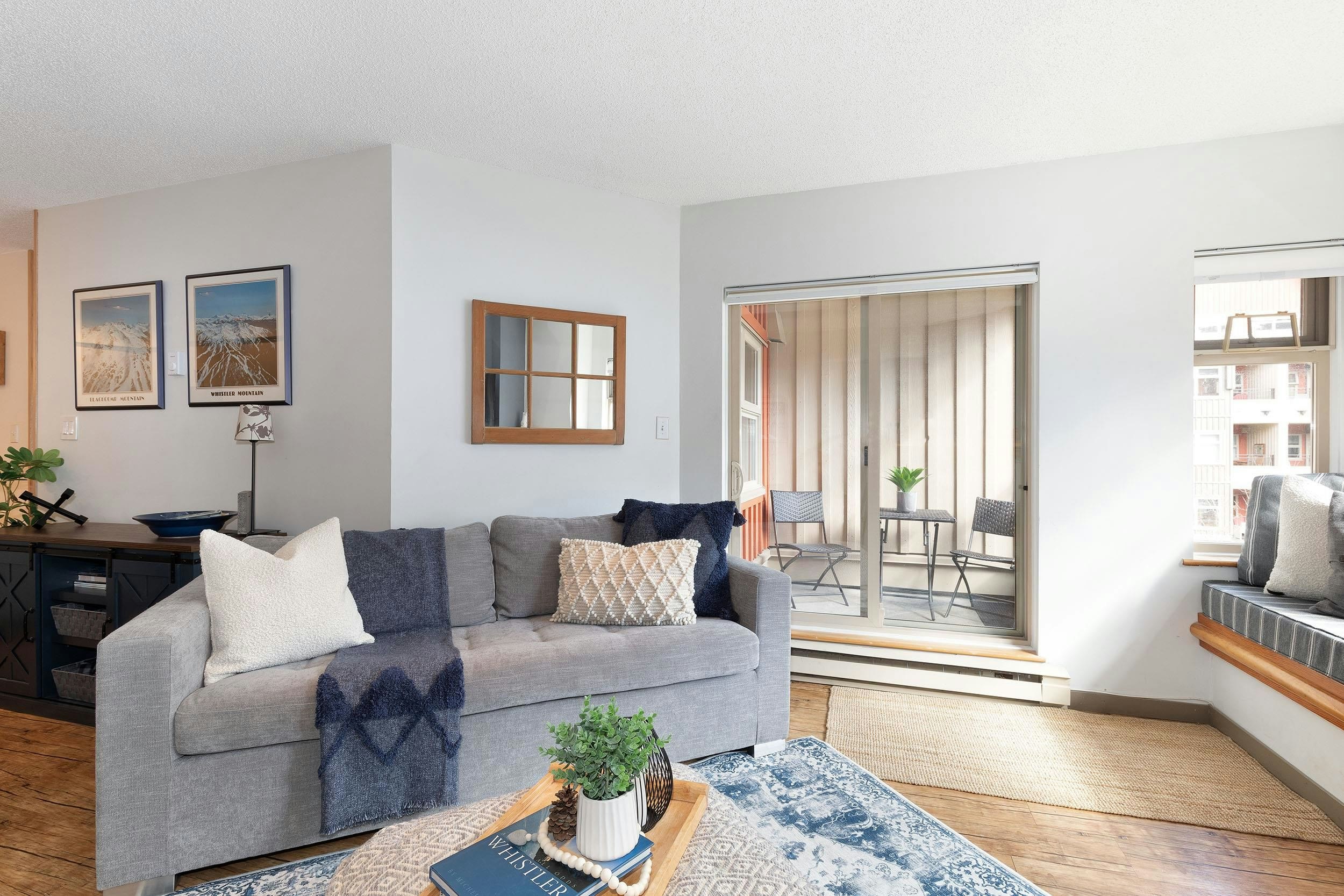 212-2050 Lake Placid Road - 4