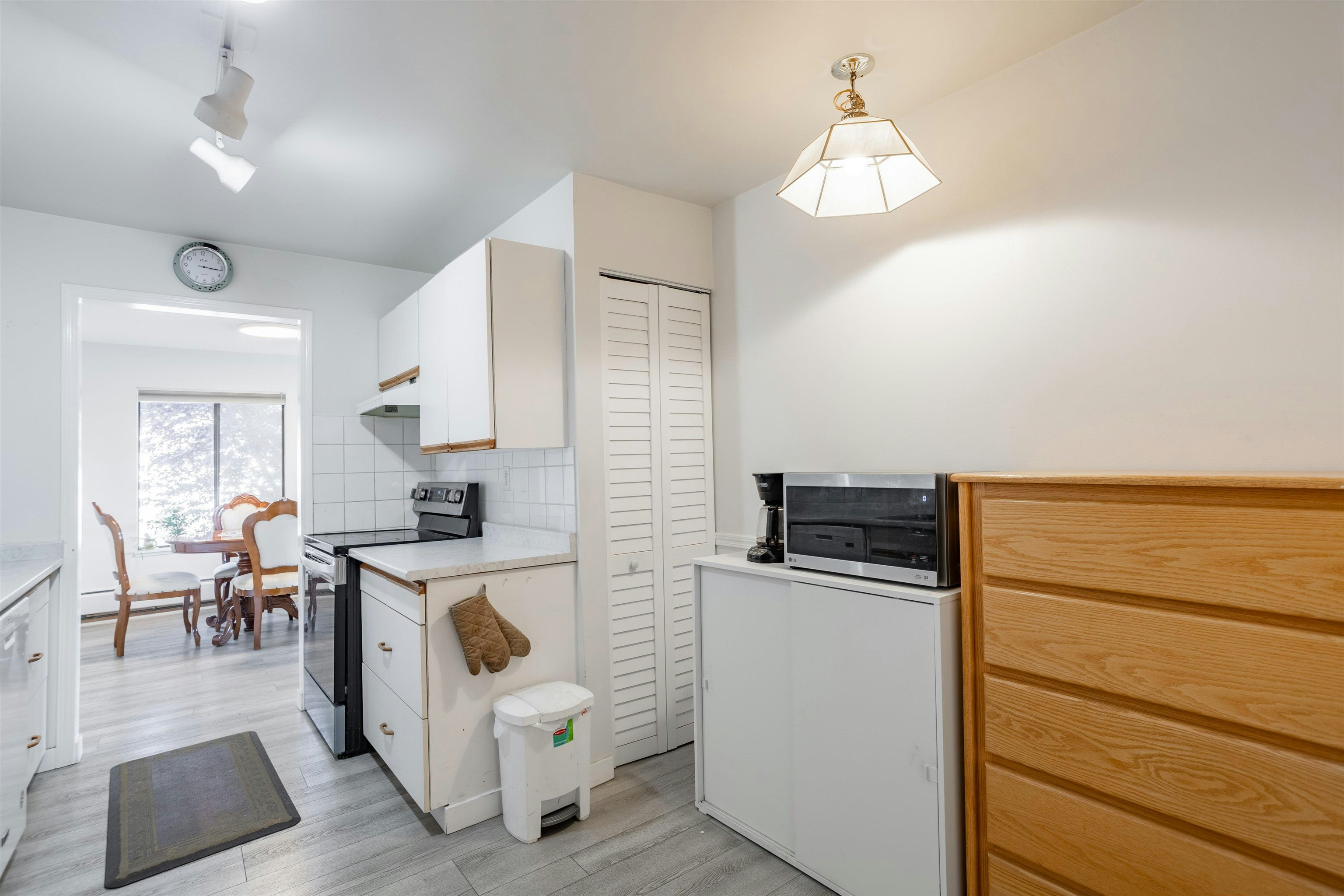 108-8860 No. 1 Road, Richmond, BC, V7C 4C2 - 8